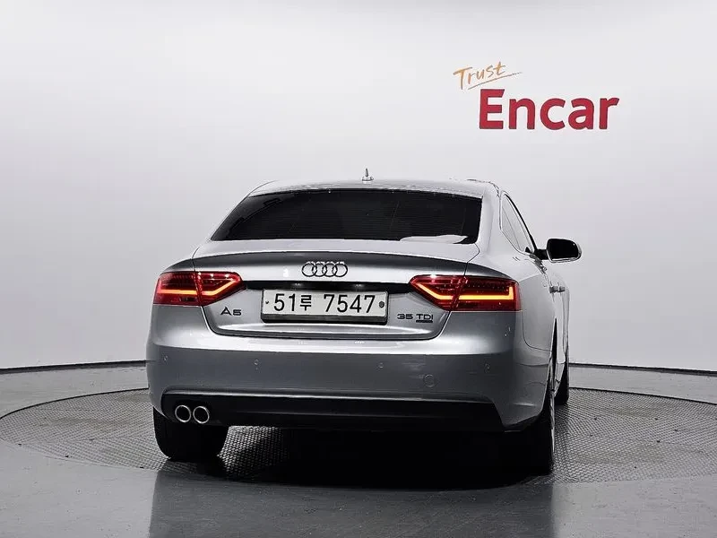 Audi A5 2.0 TDI Quattro, снимка 4 - Автомобили и джипове - 54146133