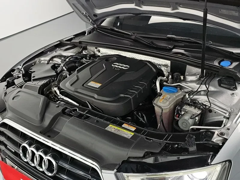Audi A5 2.0 TDI Quattro, снимка 6 - Автомобили и джипове - 54146133