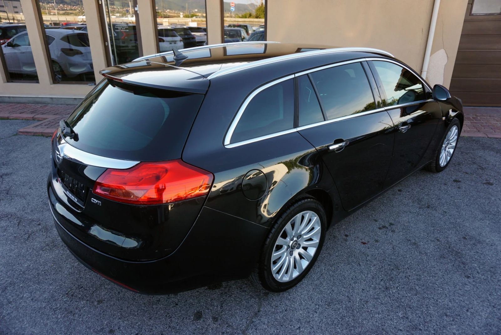 Opel Insignia 2.0 CDTI SPORTS TOURER COSMO - изображение 3
