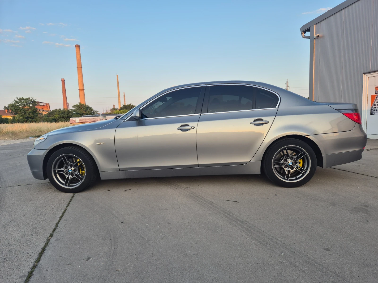 BMW 525 525i - изображение 3