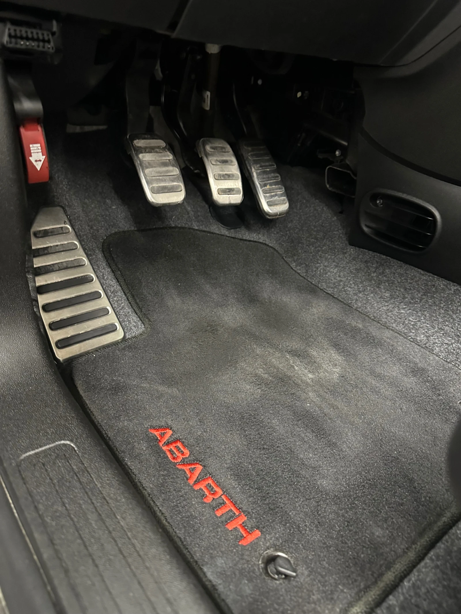 Abarth 595 | Mobile.bg   11