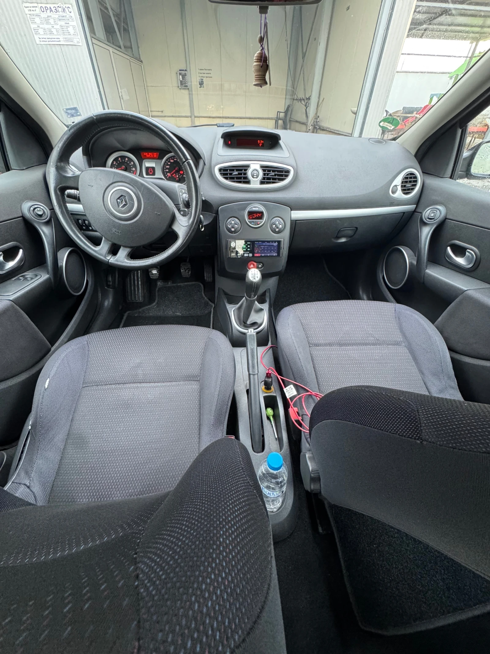 Renault Clio 1.6i - изображение 6