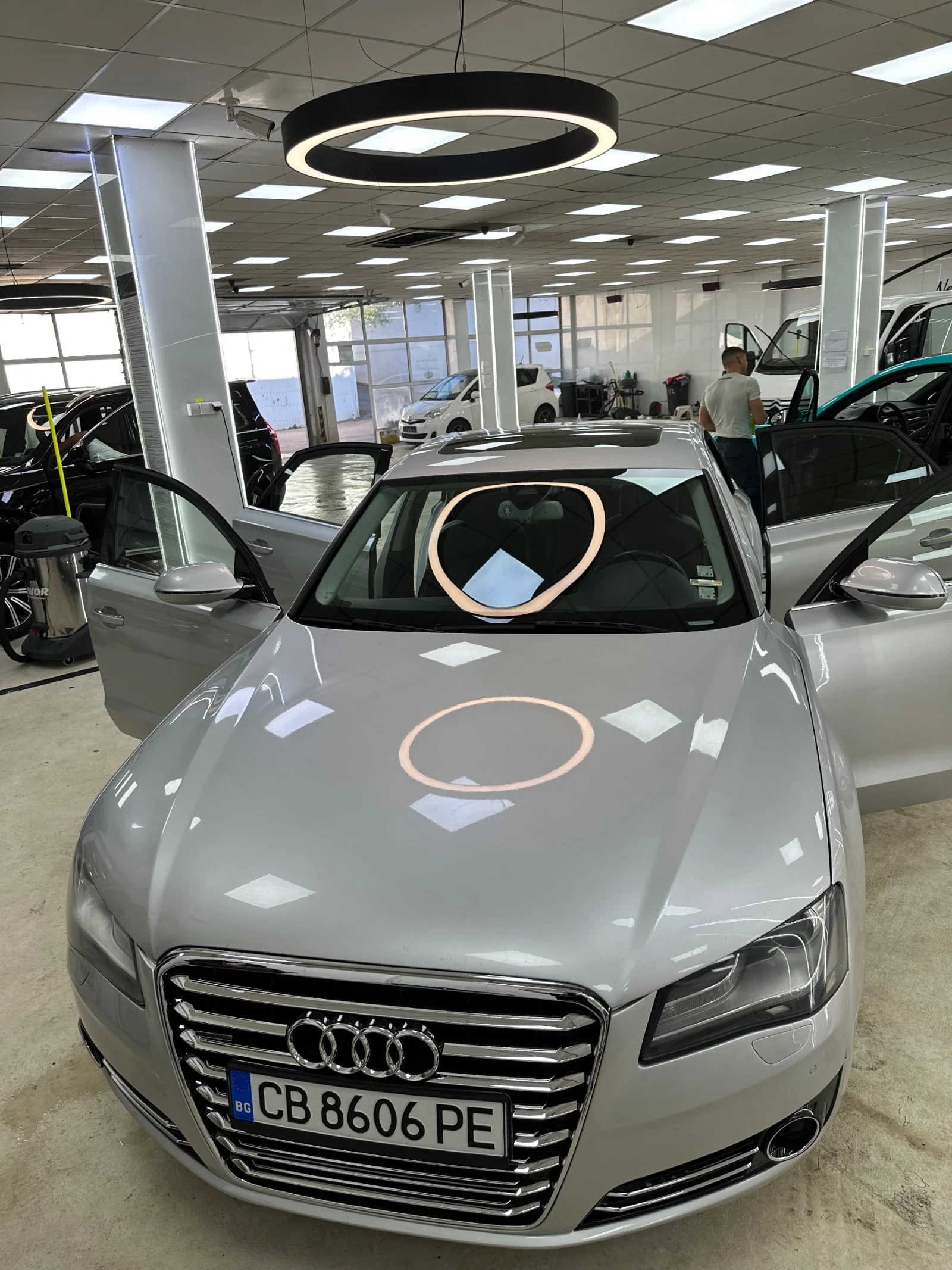 Audi A8 * DISTR * NIGHT * MASSAGE * SOLAR * ОБДУХВАНЕ * ДВ - изображение 3