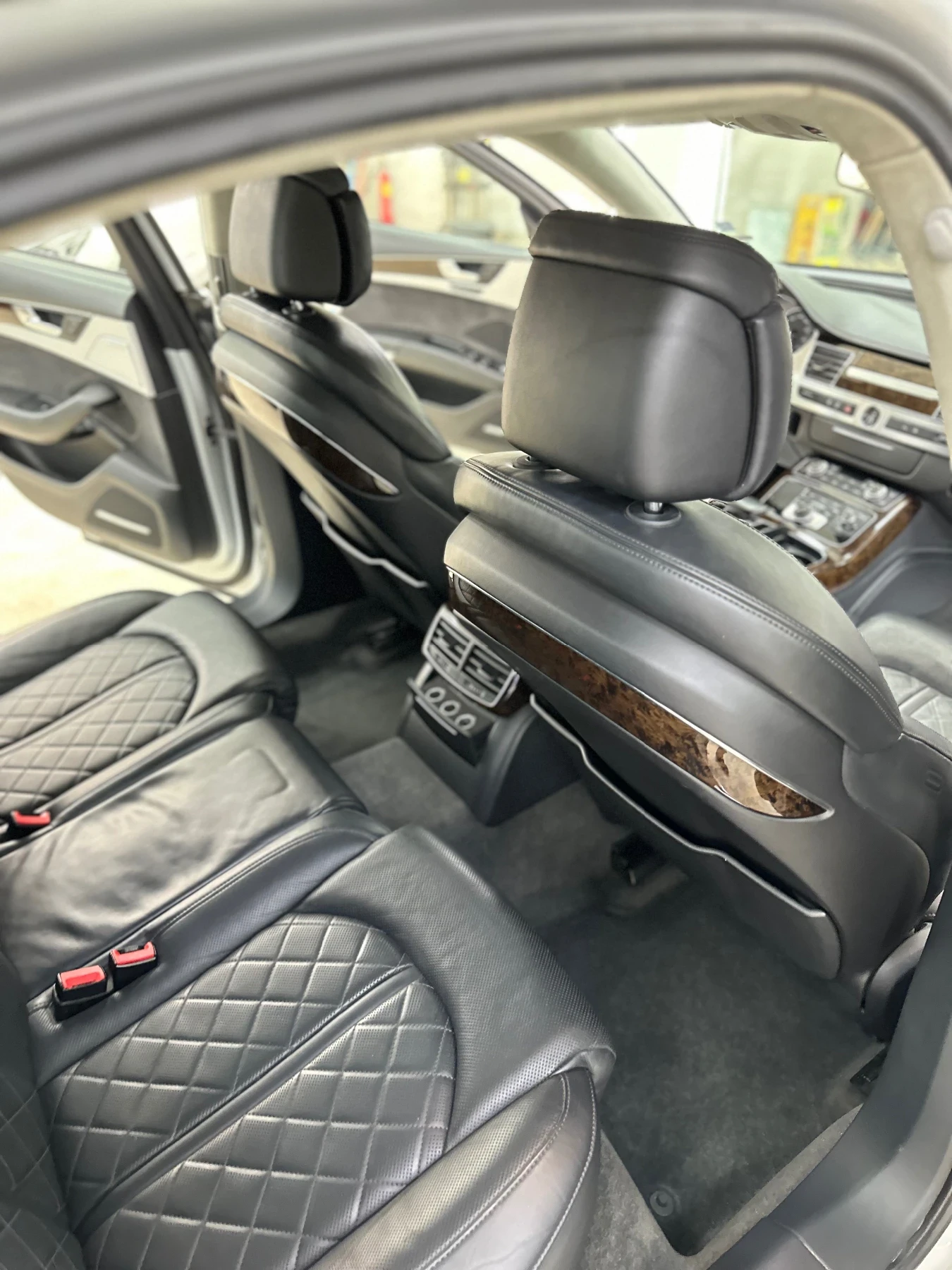 Audi A8 * DISTR * NIGHT * MASSAGE * SOLAR * ОБДУХВАНЕ * ДВ - изображение 5