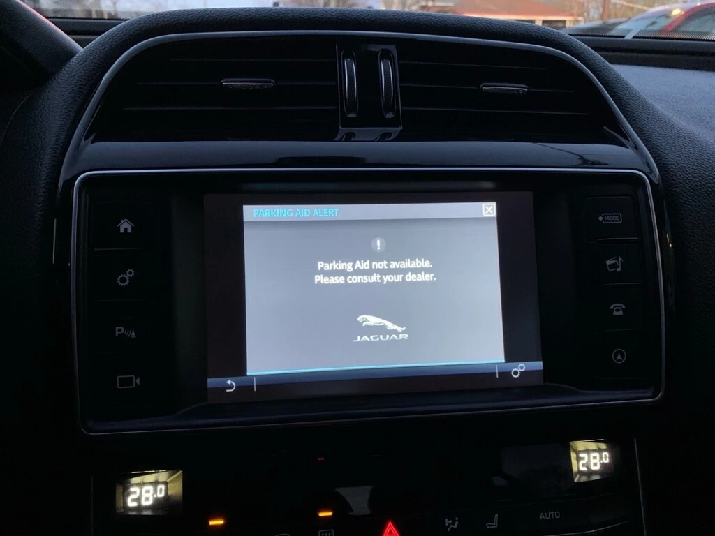 Jaguar XE * I4 Prestige * CARFAX * ЦЕНА ДО БГ - изображение 10