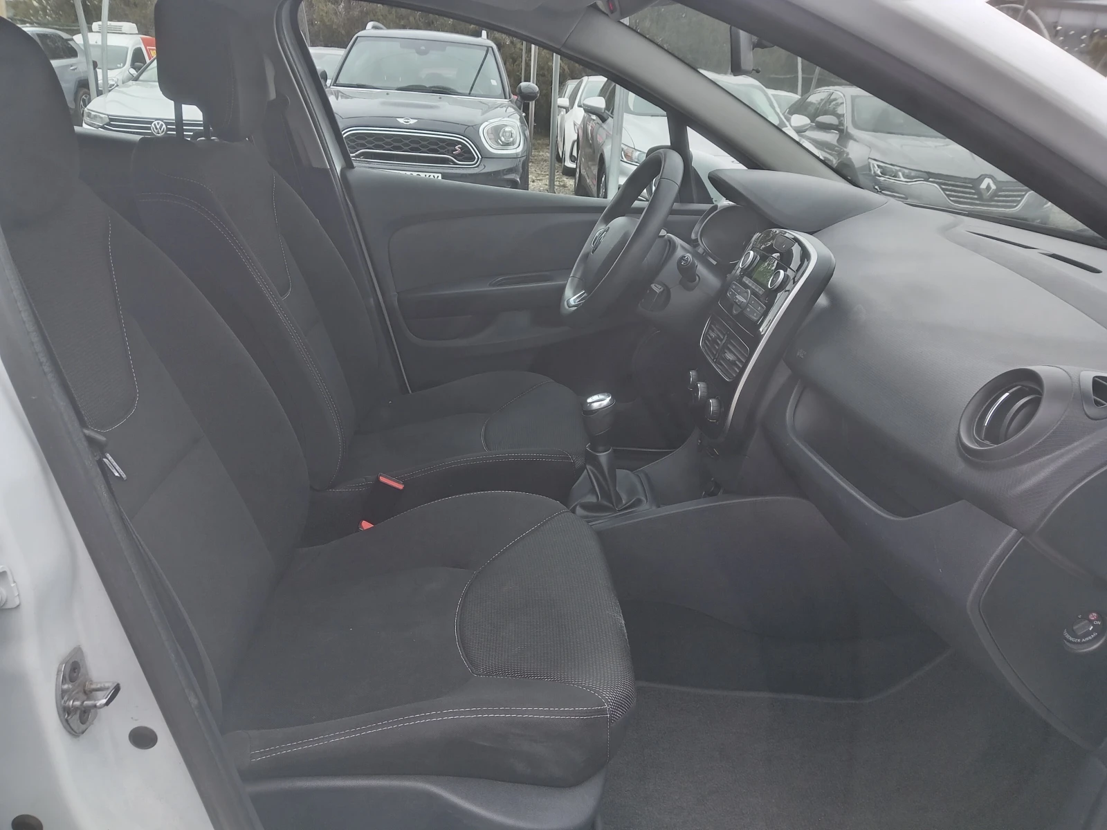 Renault Clio 1.5 dci Grandtour, снимка 7 - Автомобили и джипове - 53915229