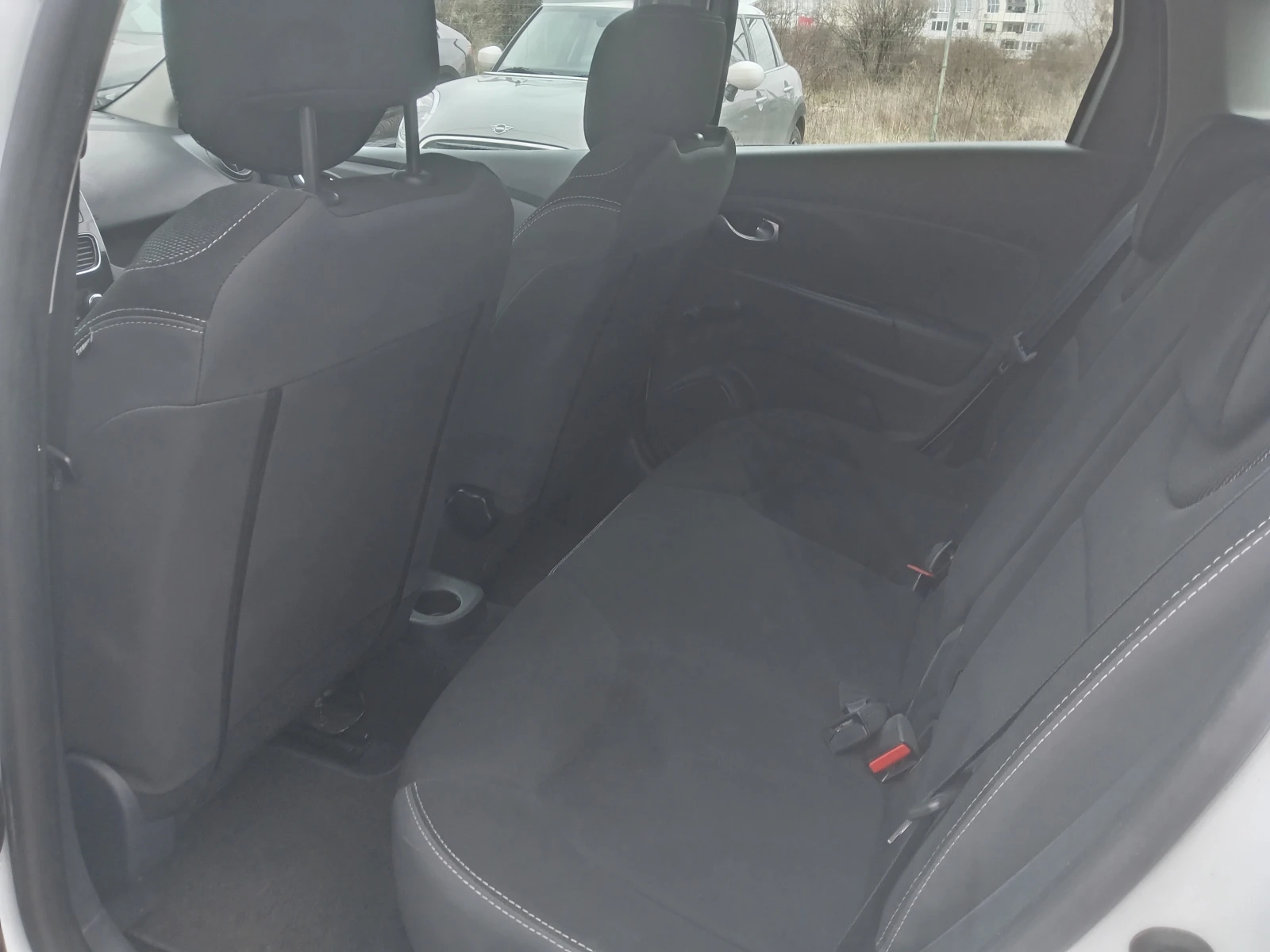 Renault Clio 1.5 dci Grandtour, снимка 9 - Автомобили и джипове - 53915229