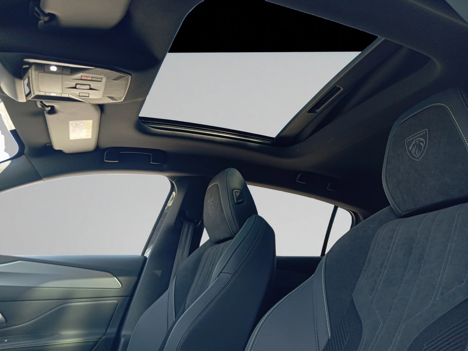 Peugeot 308 MCA GT EXCLUSIVE 1, 2 145 HYBRID 48V e-DCS6 EURO 6, снимка 13 - Автомобили и джипове - 54122702