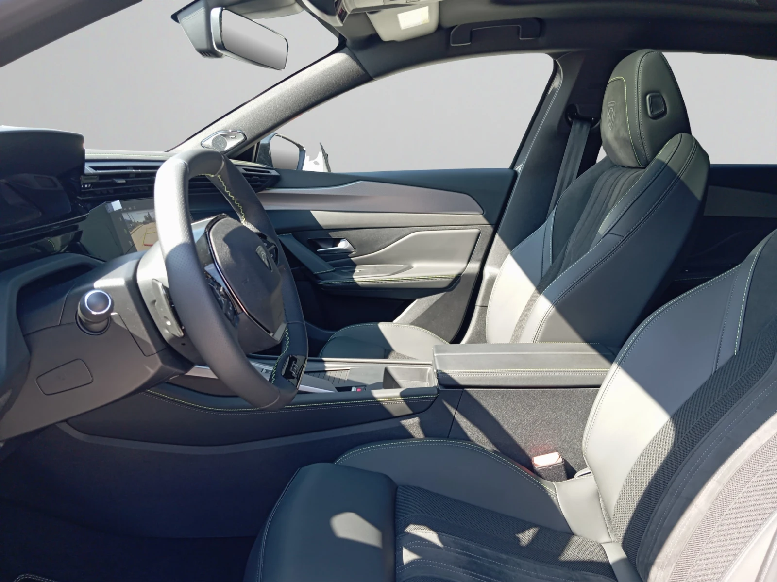 Peugeot 308 MCA GT EXCLUSIVE 1, 2 145 HYBRID 48V e-DCS6 EURO 6, снимка 11 - Автомобили и джипове - 54122702