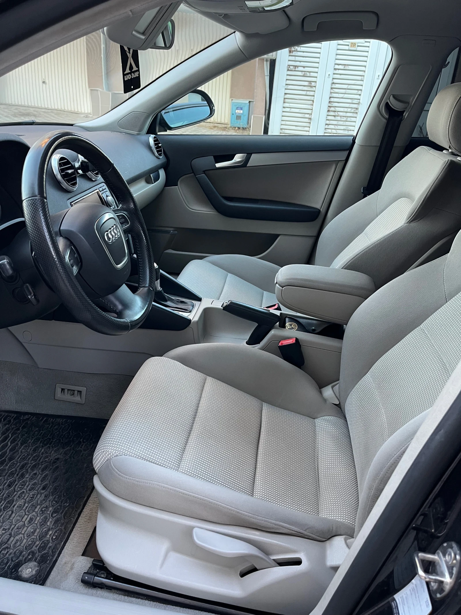 Audi A3 Sportback 2.0 TDI DSG, снимка 13 - Автомобили и джипове - 54194228