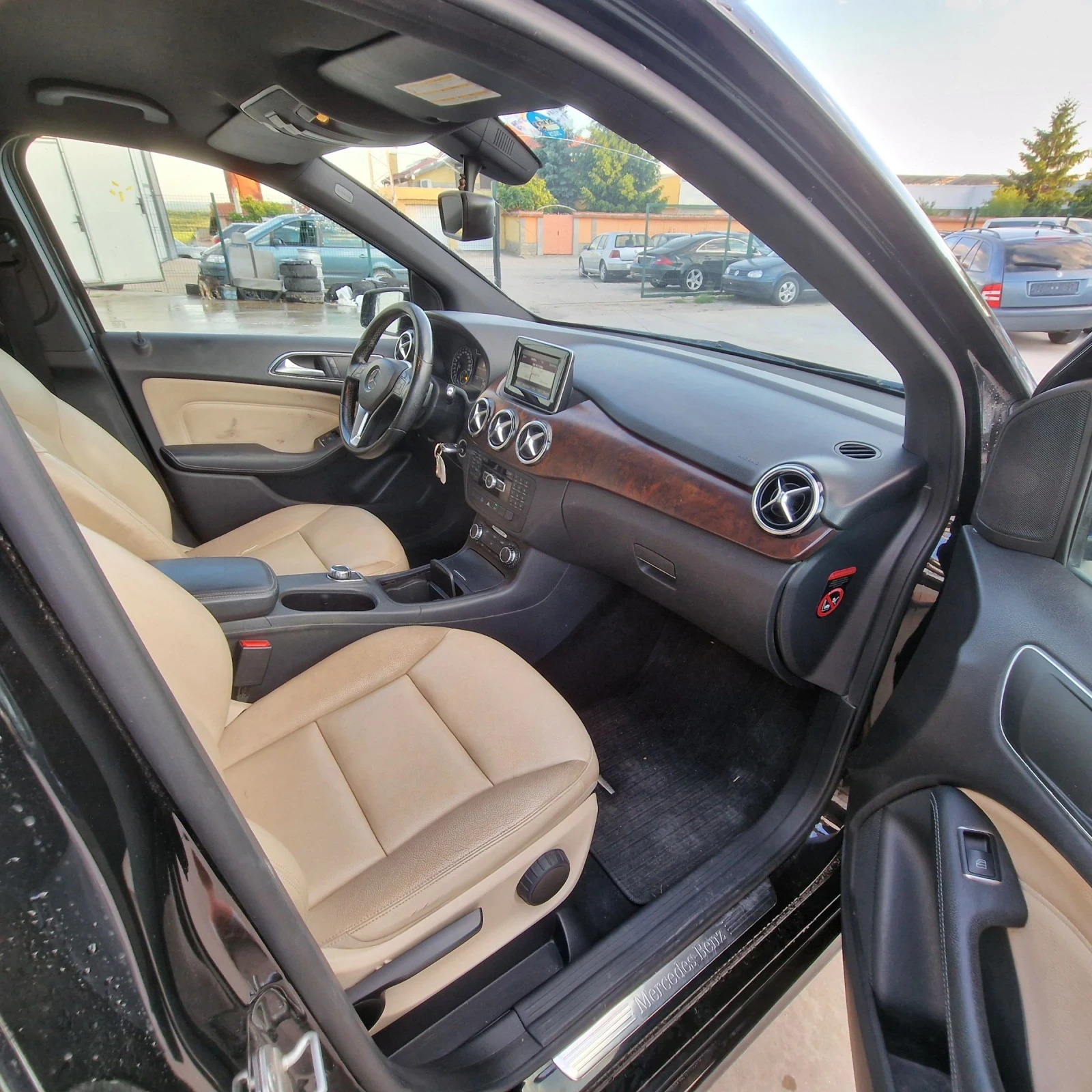 Mercedes-Benz B 180 B200 , снимка 10 - Автомобили и джипове - 54734632
