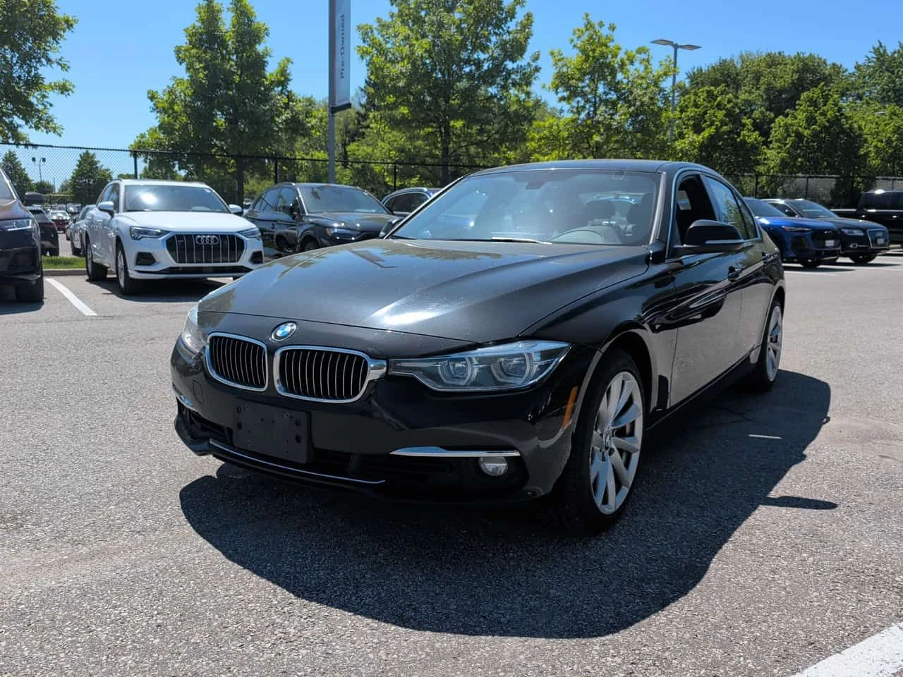 BMW 330 * 330i xDrive * АВТОКРЕДИТ БЕЗ ПЪРВОНАЧАЛНА ВНОСКА
