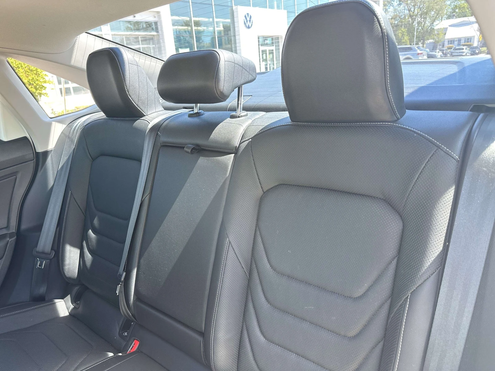 VW Jetta КОЖА, ПОДРЕВ, НАВИ, СЕРВИЗНА ИСТОРИЯ, ЦЕНА ДО БГ, снимка 10 - Автомобили и джипове - 54960886