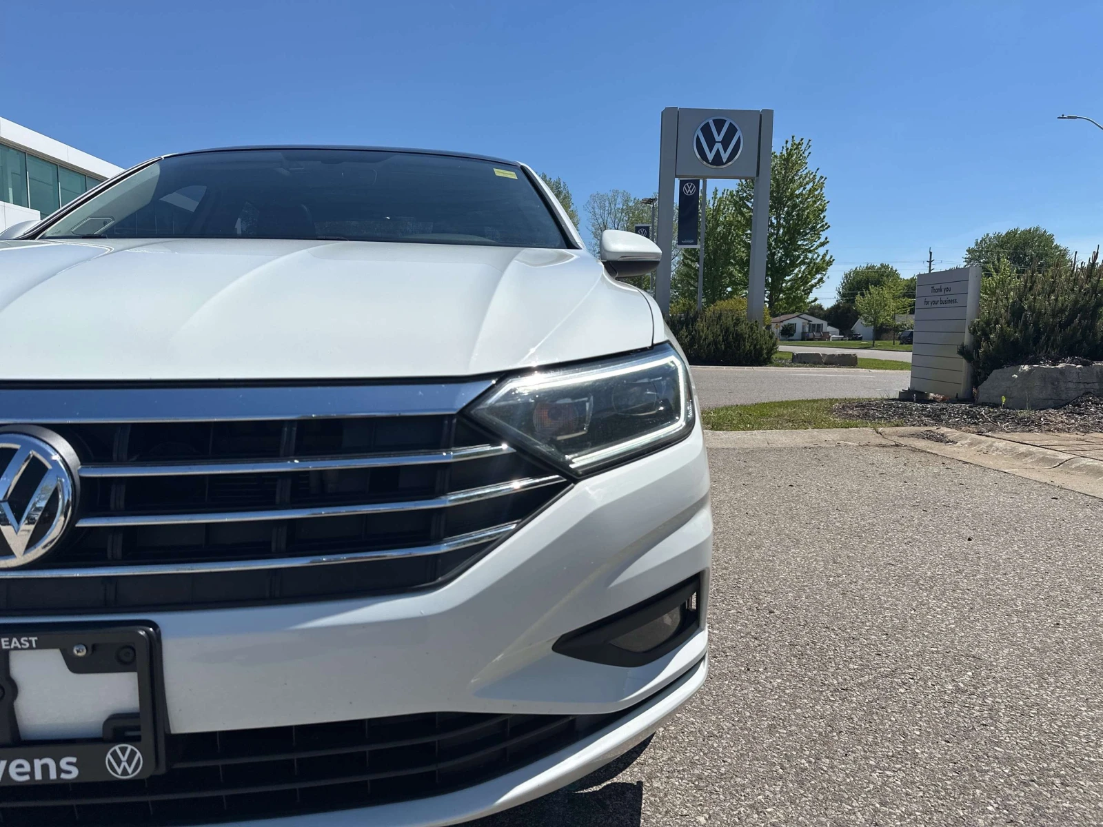 VW Jetta КОЖА, ПОДРЕВ, НАВИ, СЕРВИЗНА ИСТОРИЯ, ЦЕНА ДО БГ, снимка 2 - Автомобили и джипове - 54960886
