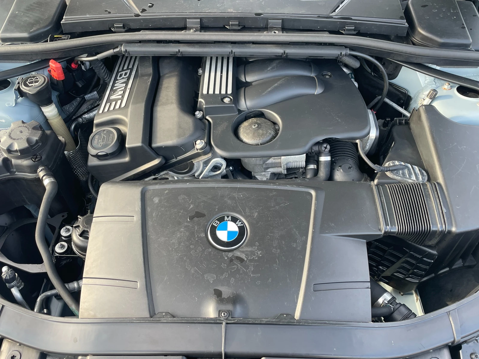BMW 320 НОВ ВНОС= БЕНЗИН= 2.0i, снимка 16 - Автомобили и джипове - 54962290