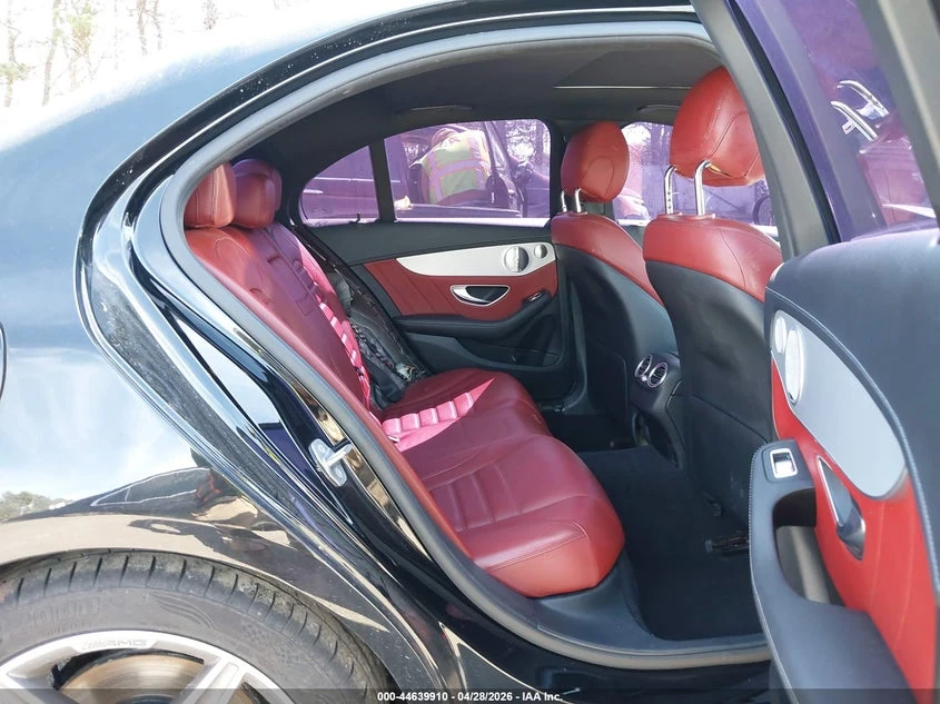Mercedes-Benz C 43 AMG 4MATIC Автокредит Цена до България, снимка 13 - Автомобили и джипове - 55145349
