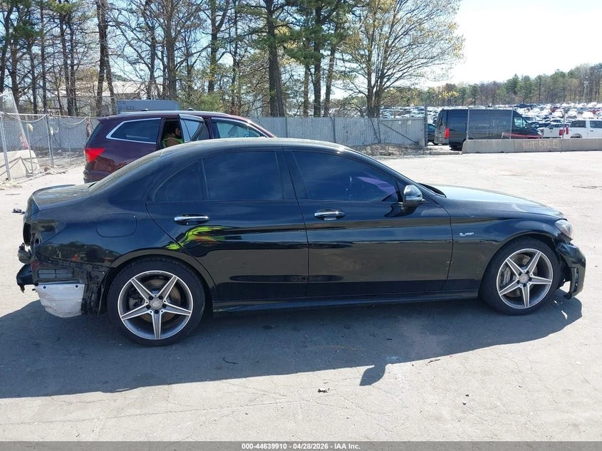 Mercedes-Benz C 43 AMG 4MATIC Автокредит Цена до България, снимка 8 - Автомобили и джипове - 55145349