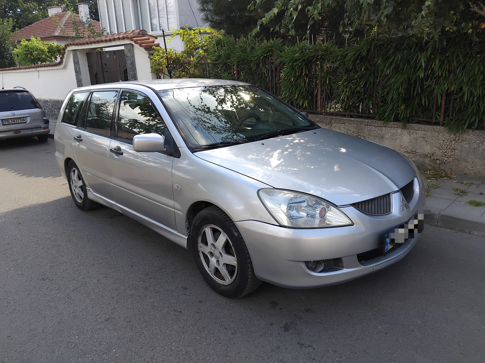 Mitsubishi Lancer 1, 6