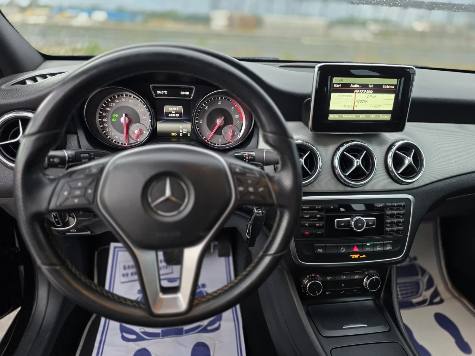 Mercedes-Benz CLA 200 Евро6 4matiс , снимка 14 - Автомобили и джипове - 56167131