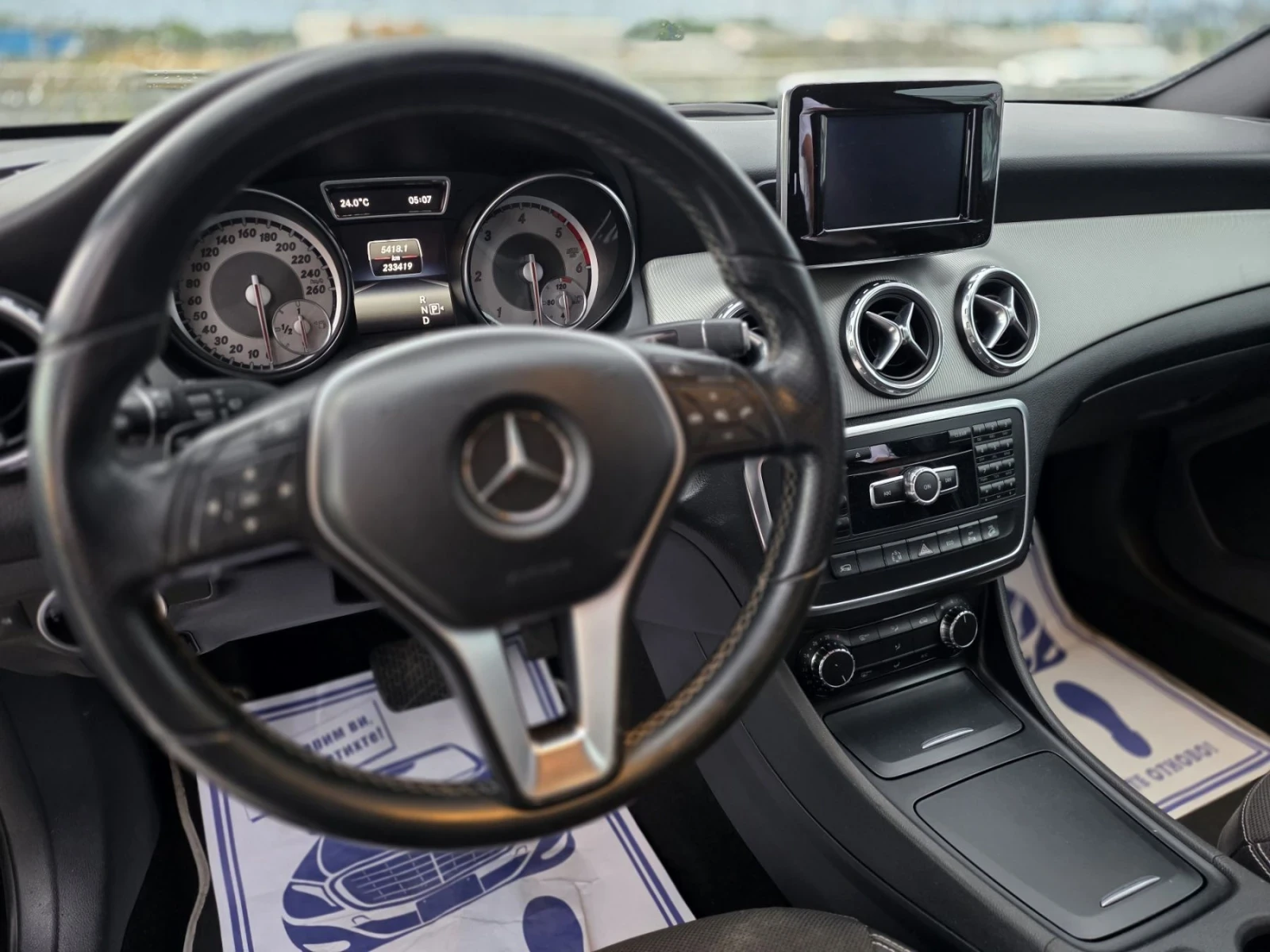 Mercedes-Benz CLA 200 Евро6 4matiс , снимка 11 - Автомобили и джипове - 56167131