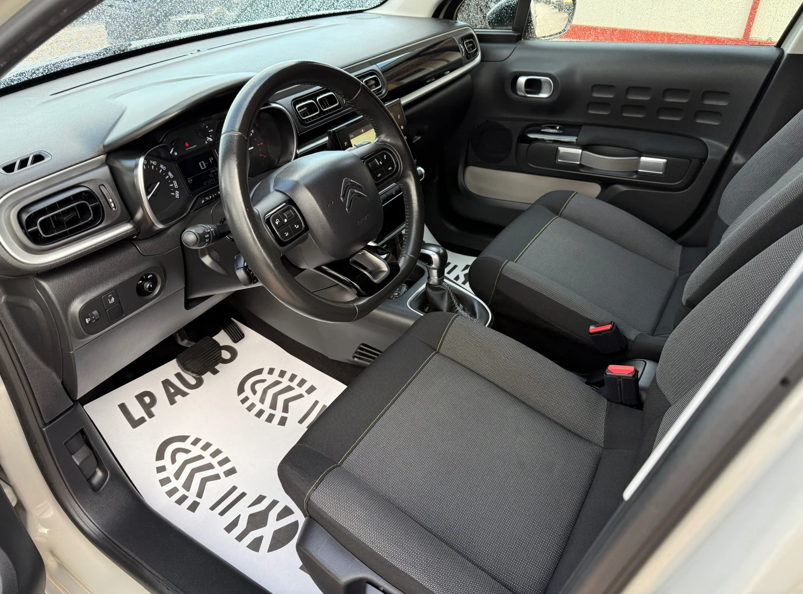 Citroen C3 Automatic* 120 000km* Top* , снимка 7 - Автомобили и джипове - 56619661