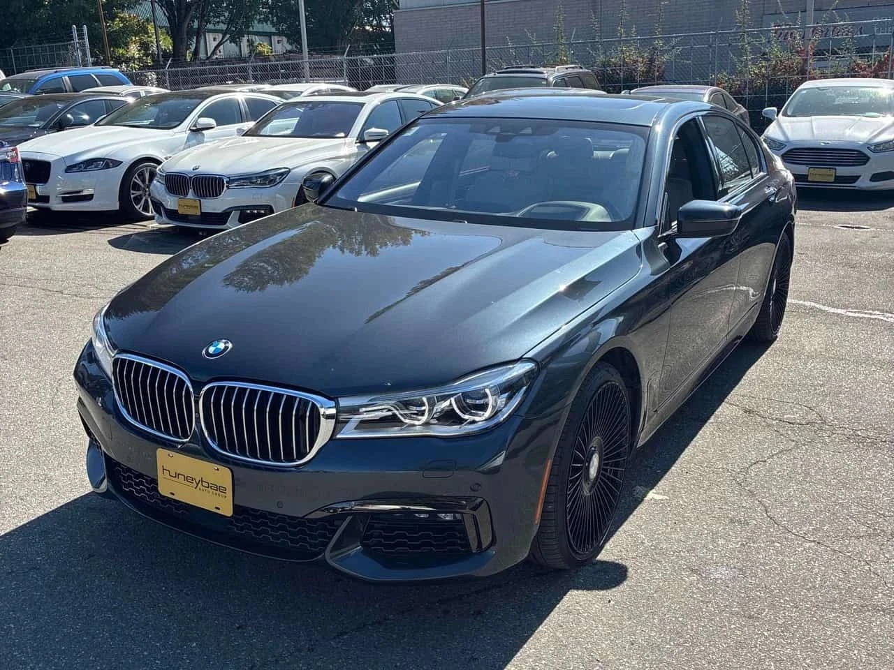 BMW 750