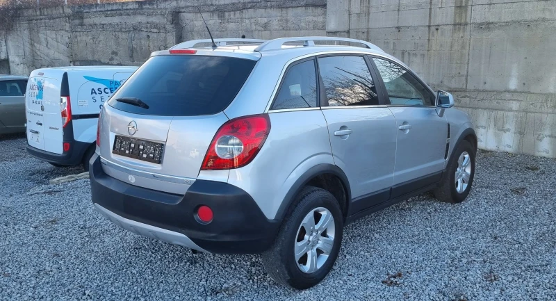 Opel Antara 2.4i 4х4, снимка 4 - Автомобили и джипове - 47384152