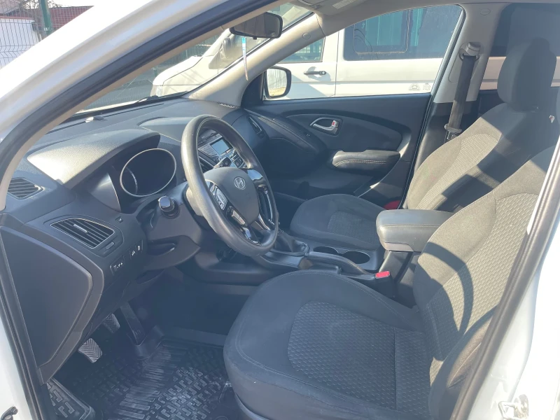 Hyundai IX35 CDTI, снимка 7 - Автомобили и джипове - 49069319