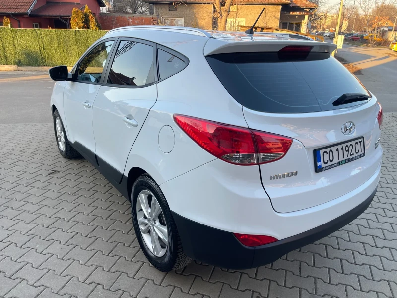 Hyundai IX35 CDTI, снимка 6 - Автомобили и джипове - 49069319