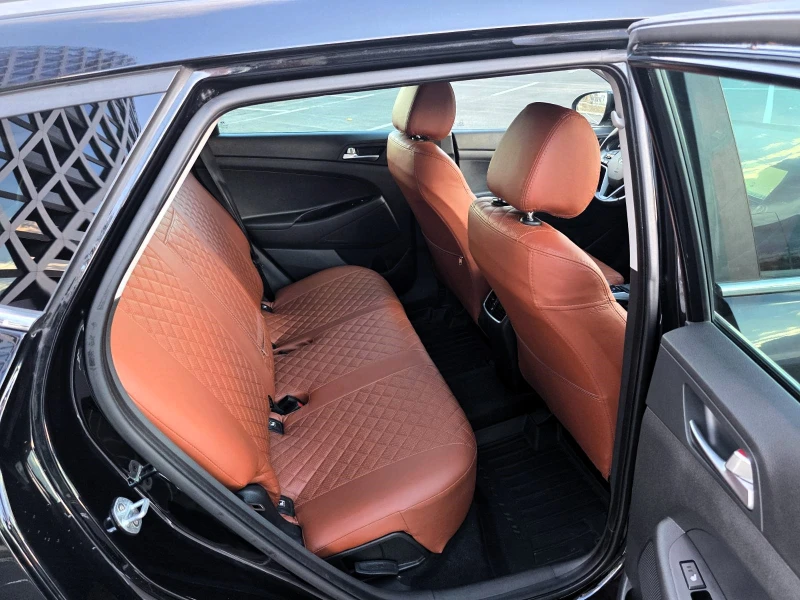 Hyundai Tucson 1.7CRDI/141kc/Aвтоматик/2WD/Xpossible, снимка 13 - Автомобили и джипове - 52573212