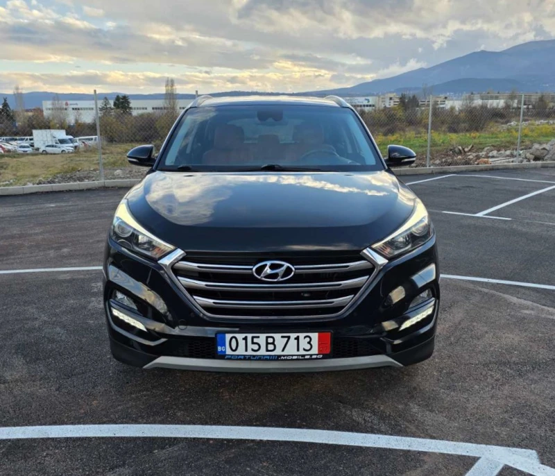 Hyundai Tucson 1.7CRDI/141kc/Aвтоматик/2WD/Xpossible, снимка 2 - Автомобили и джипове - 52573212