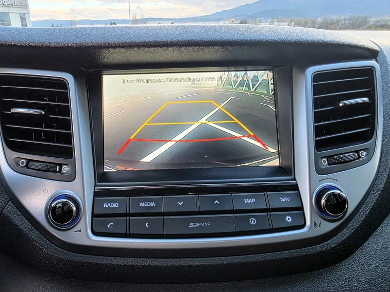 Hyundai Tucson 1.7CRDI/141kc/Aвтоматик/2WD/Xpossible, снимка 11 - Автомобили и джипове - 52573212