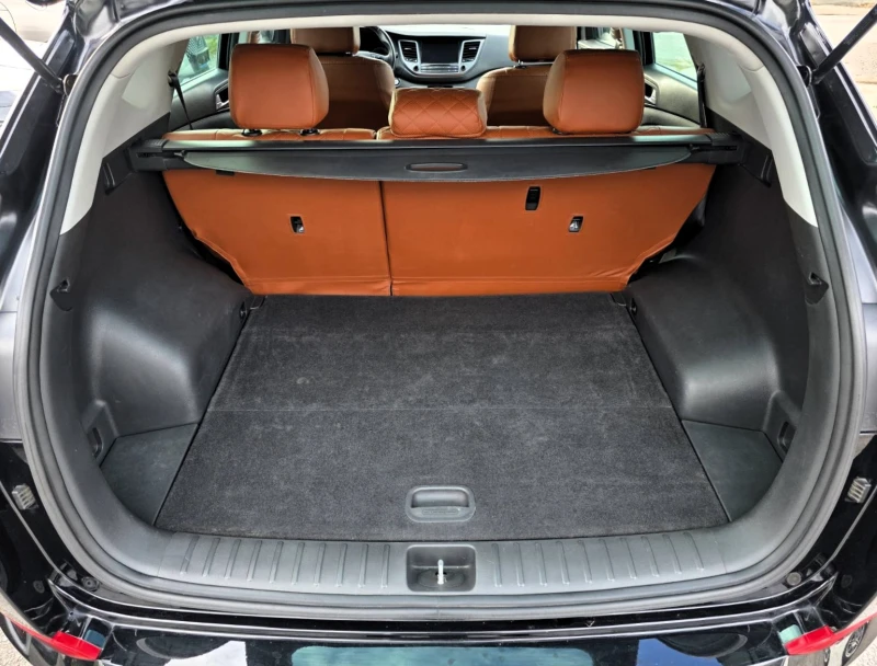 Hyundai Tucson 1.7CRDI/141kc/Aвтоматик/2WD/Xpossible, снимка 15 - Автомобили и джипове - 52573212