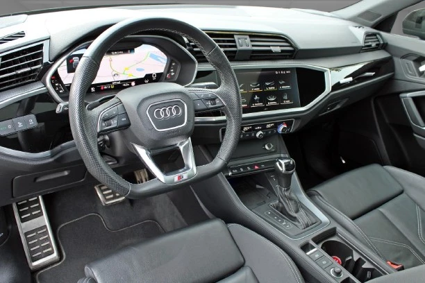 Audi Q3 Sportback 45 TFSI Quattro = S-line = Гаранция - изображение 10