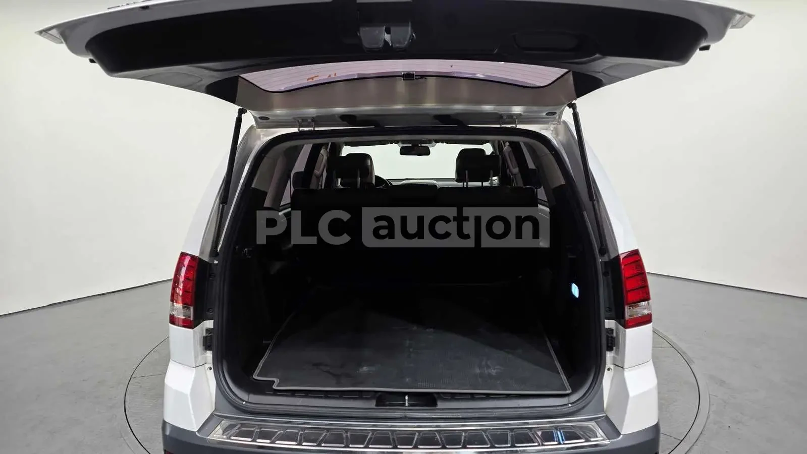 Kia Mohave, снимка 17 - Автомобили и джипове - 54102828