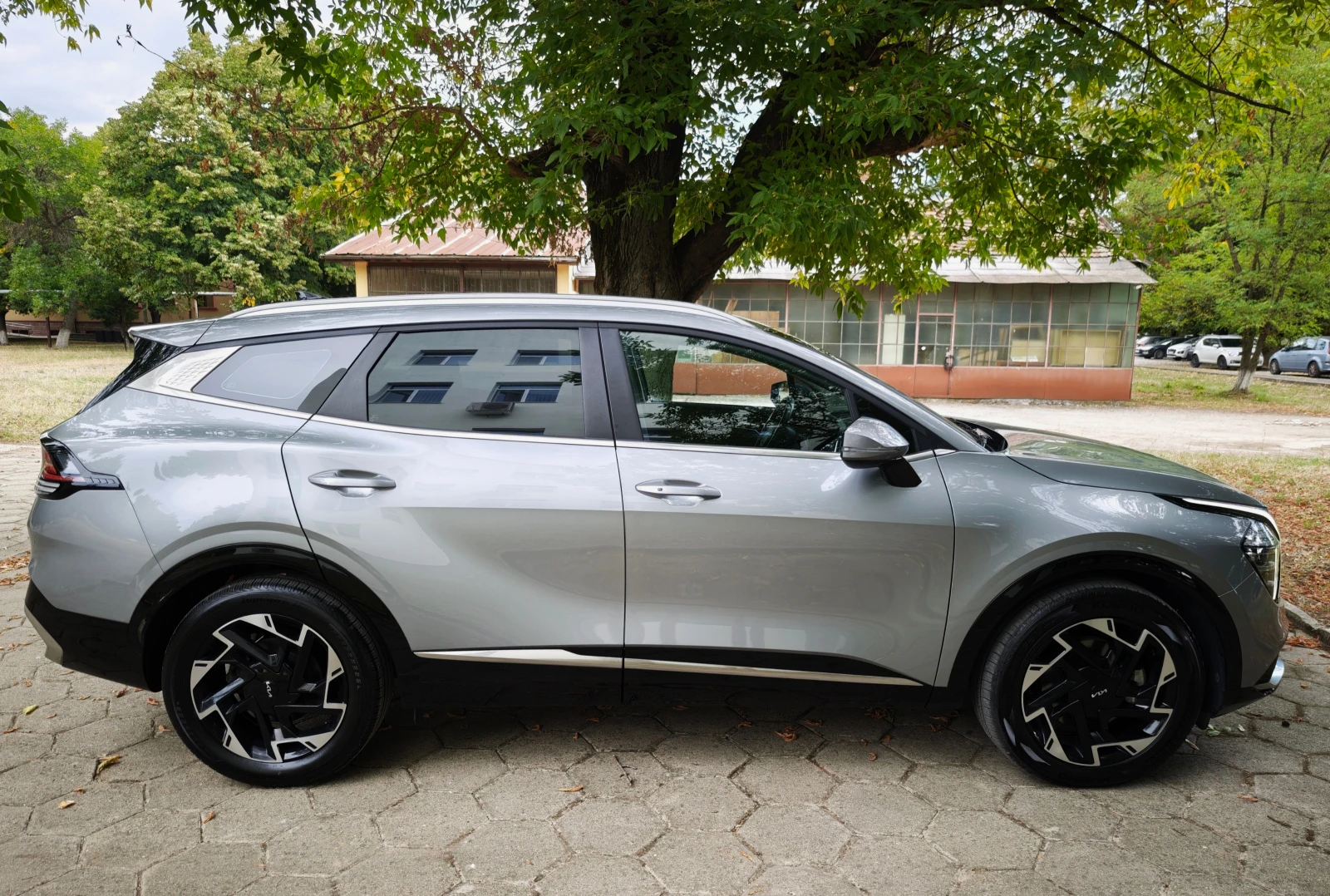 Kia Sportage 2.0  | Mobile.bg � ����������� 3