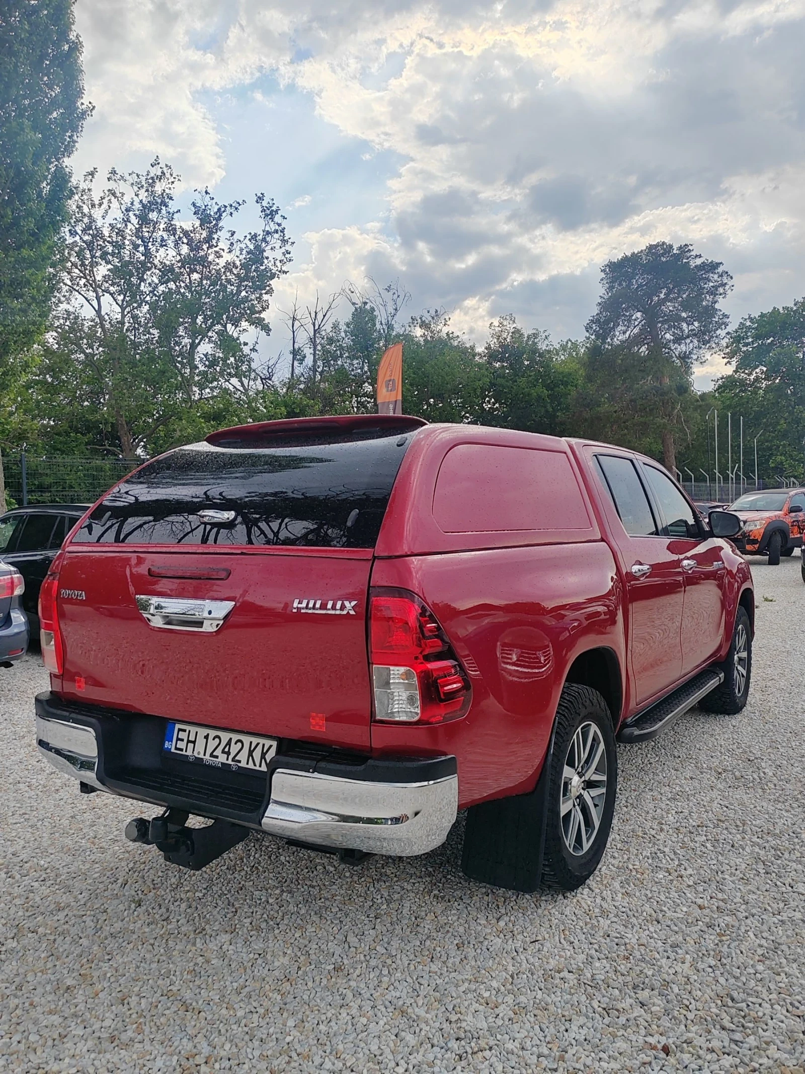 Toyota Hilux 2.4, 150к.с.4х4, снимка 3 - Автомобили и джипове - 54768314