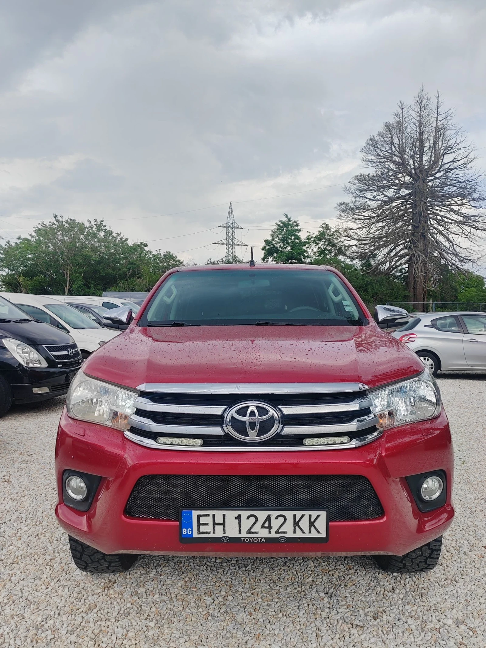 Toyota Hilux 2.4, 150к.с.4х4, снимка 5 - Автомобили и джипове - 54768314