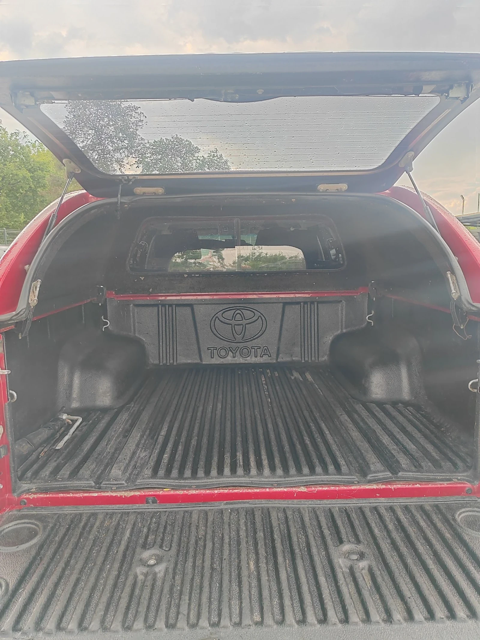 Toyota Hilux 2.4, 150к.с.4х4, снимка 7 - Автомобили и джипове - 54768314