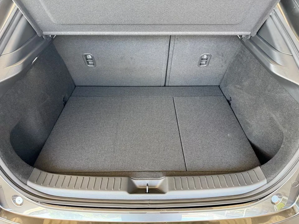 Mazda CX-30 MHEV/140HP/CENTER-LINE/DESIGN/CAM/NAVI/272h, снимка 8 - Автомобили и джипове - 55036912
