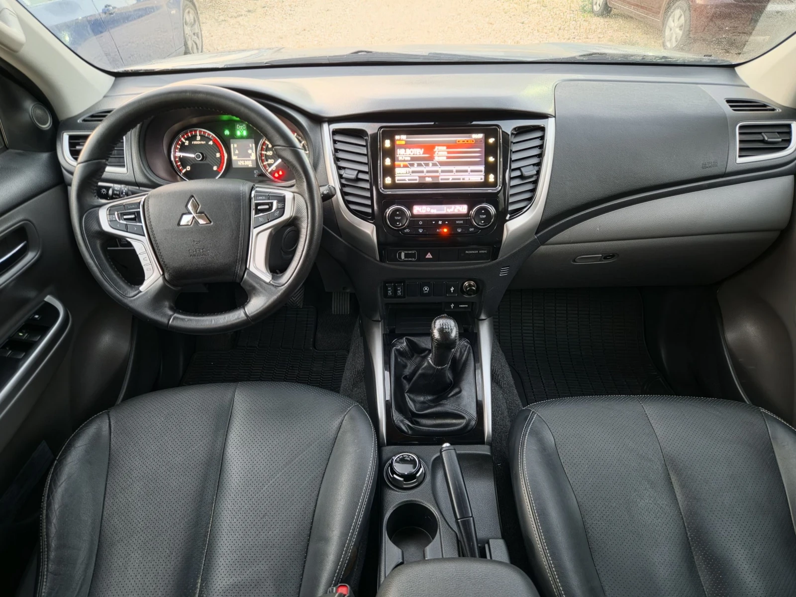 Mitsubishi L200 2.5/180кс, снимка 10 - Автомобили и джипове - 55367510