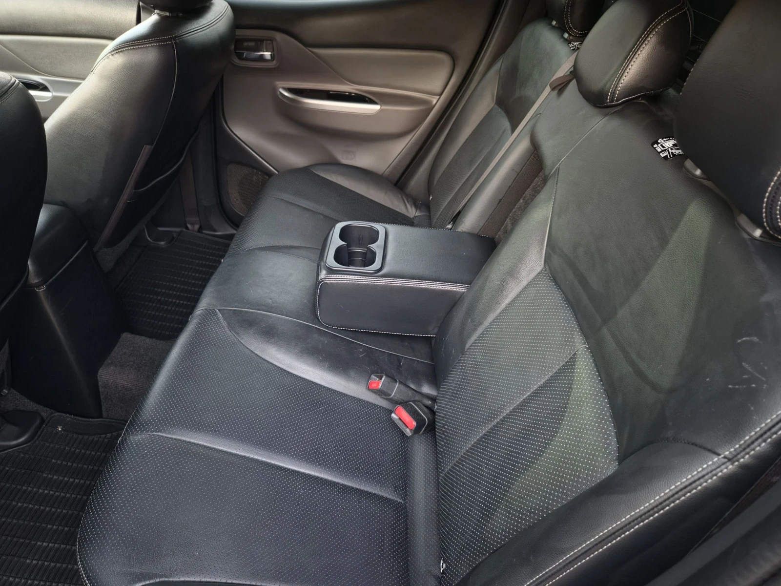 Mitsubishi L200 2.5/180кс, снимка 11 - Автомобили и джипове - 55367510