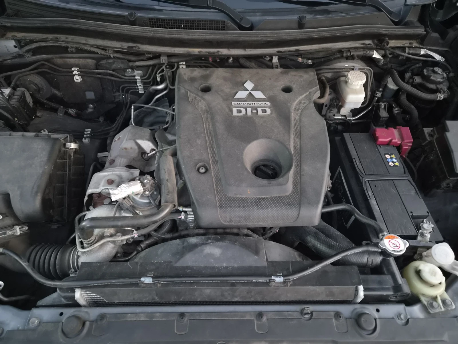 Mitsubishi L200 2.5/180кс, снимка 9 - Автомобили и джипове - 55367510