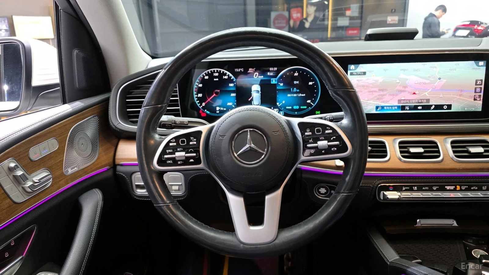 Mercedes-Benz GLE 450 4MATIC* HUD* 360* КОЖА* ОБДУХВ* НАВИ* ПАНО, снимка 11 - Автомобили и джипове - 55533554