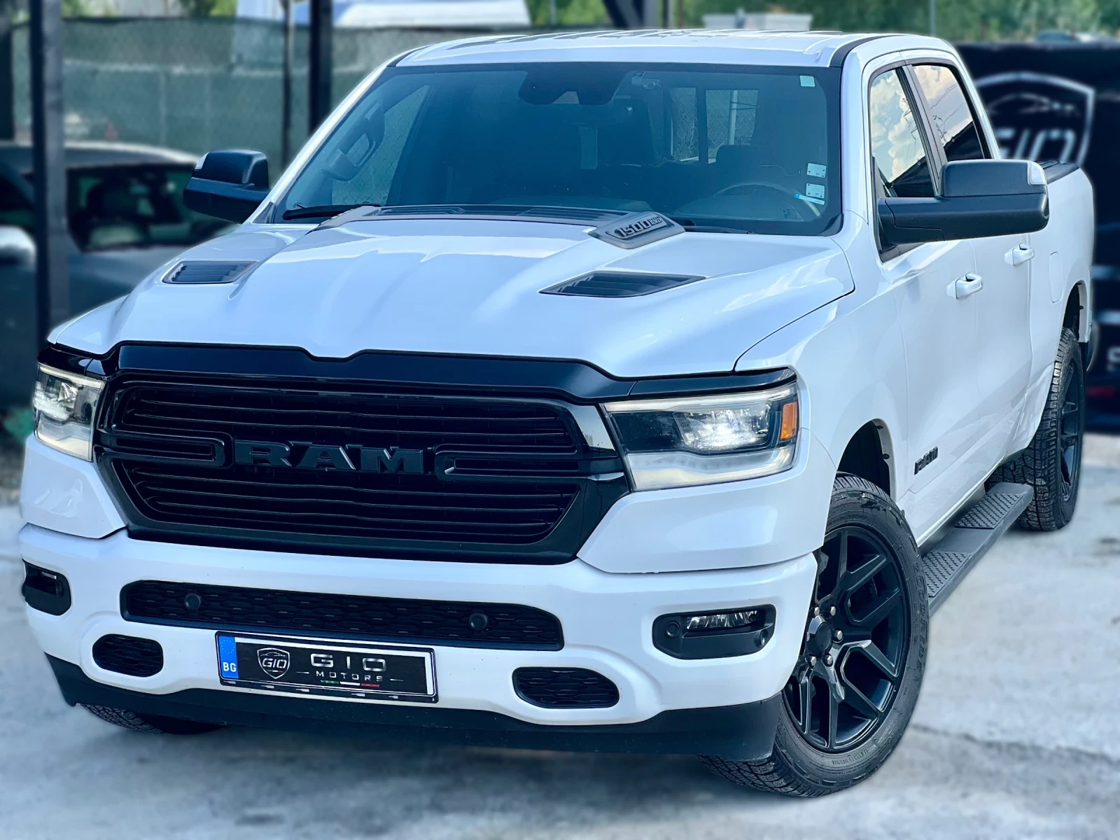 Dodge RAM 1500 HIMI* ГолямаКабина* ДългаБАЗА* ГАЗ* 5.7* ЕДИНСТВЕН, снимка 2 - Автомобили и джипове - 55801177
