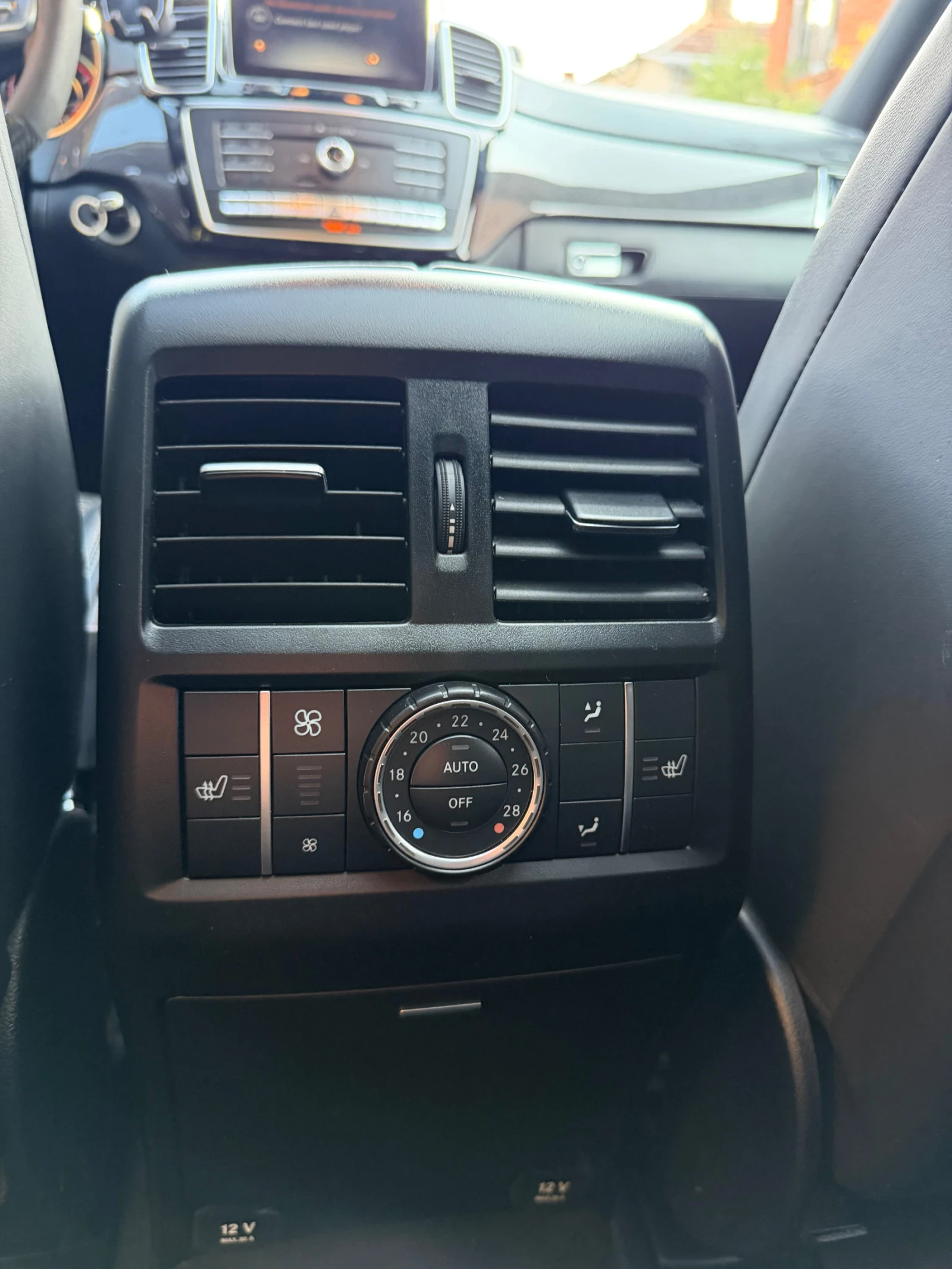 Mercedes-Benz GLE 63 S AMG, снимка 12 - Автомобили и джипове - 56044915