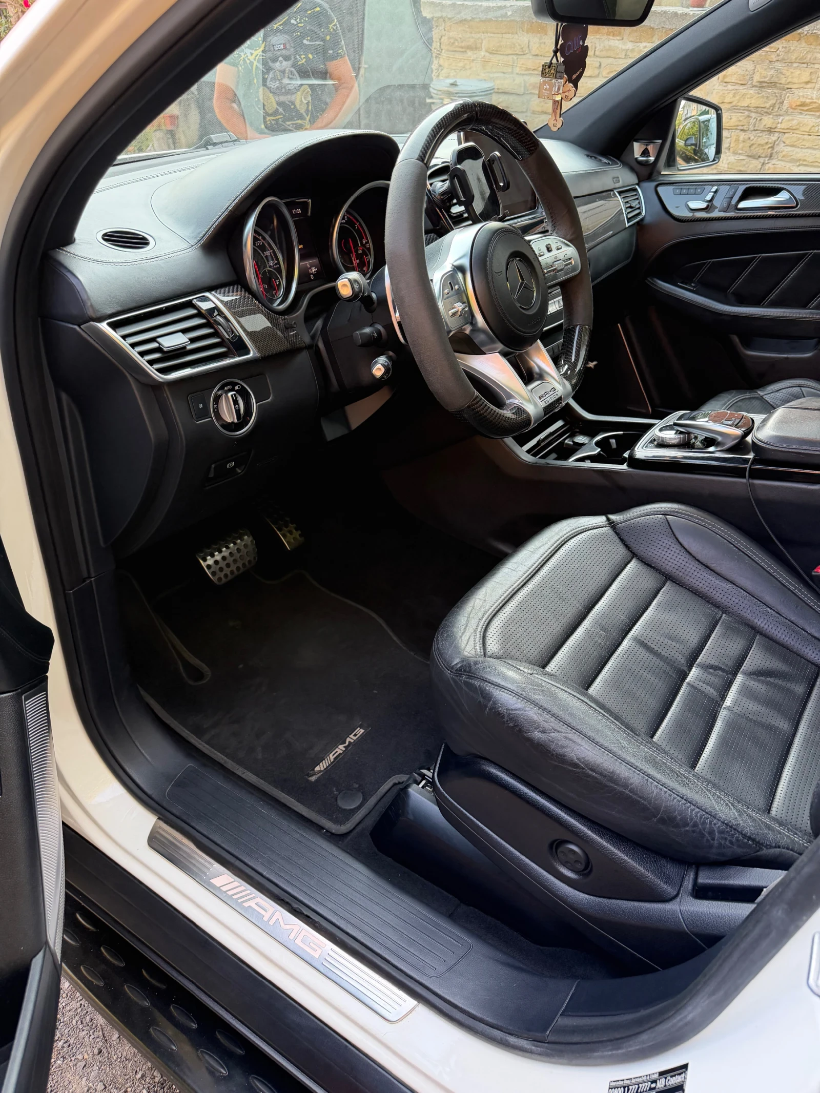 Mercedes-Benz GLE 63 S AMG, снимка 5 - Автомобили и джипове - 56044915