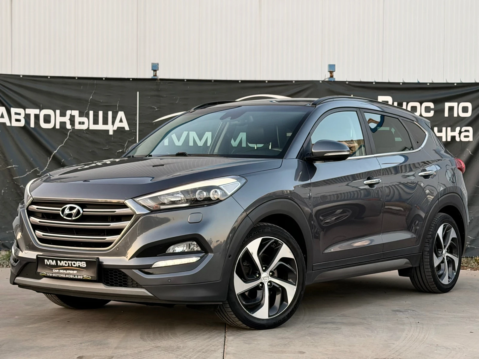 Hyundai Tucson 2.0CRDI* 4X4* PREMUIM* АВТОМАТИК, снимка 3 - Автомобили и джипове - 56121722