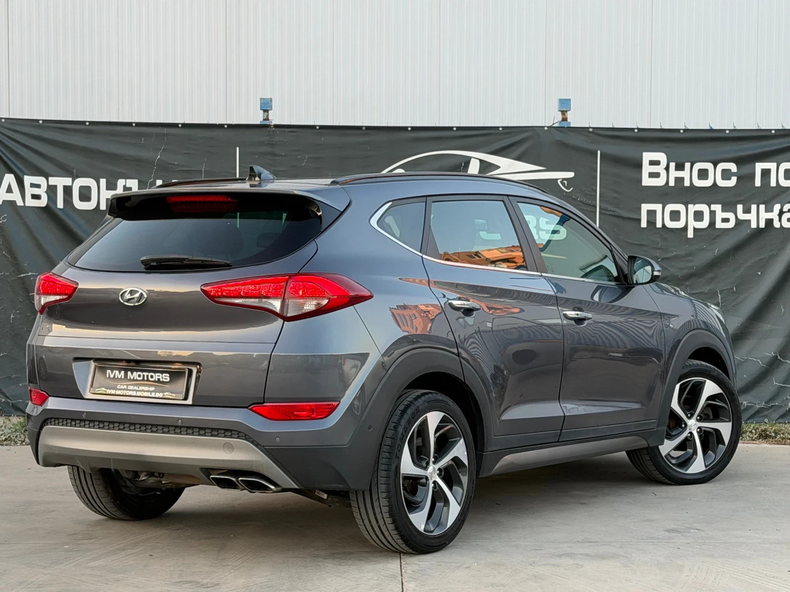 Hyundai Tucson 2.0CRDI* 4X4* PREMUIM* АВТОМАТИК, снимка 6 - Автомобили и джипове - 56121722