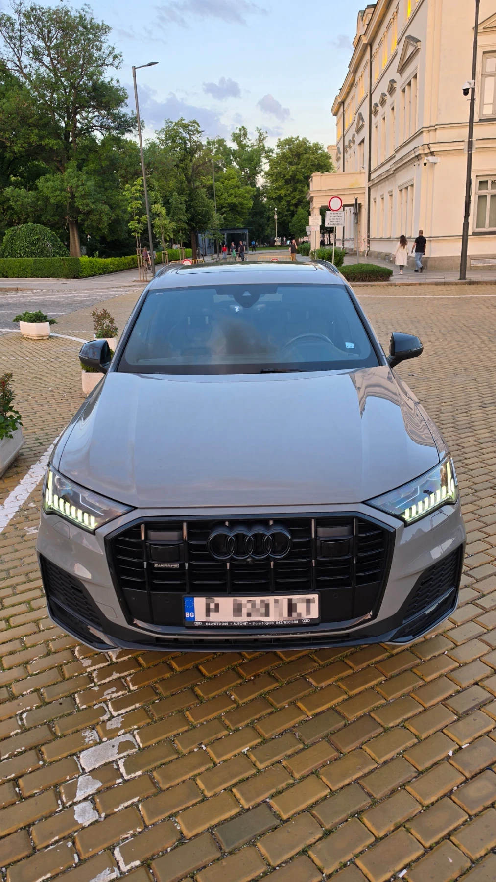 Audi Q7 S-line  7 места, снимка 4 - Автомобили и джипове - 56191927